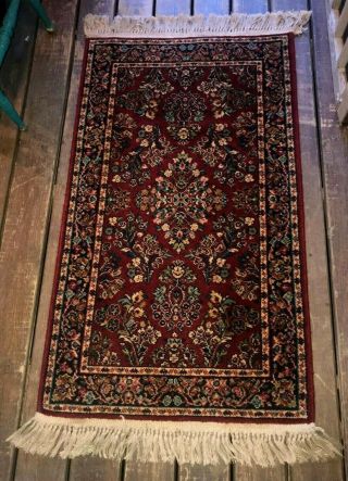 Vintage Karastan " Red Sarouk " 100 Worsted Wool Pile Rug 700/785 (2 