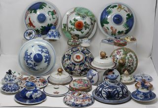 Antique Chinese Porcelain Vase Lids Qing Dynasty Wucai Famille Rose Blue White