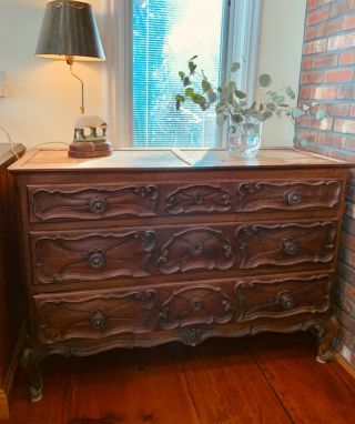 Country French Vintage Walnut Bachelor Chest Of Drawer Commode - 50 " Wide