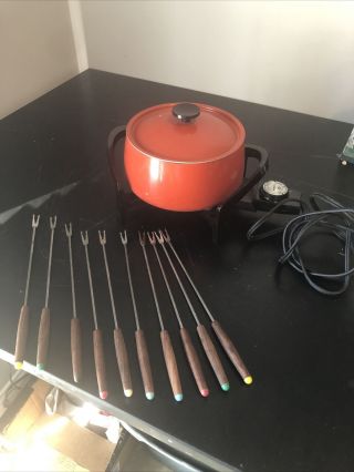 Vintage Red West Bend Electric Fondue Pot With 10 Forks.  1