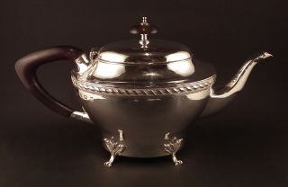 Stunning Arts & Crafts Solid Silver Teapot By A.  E.  Jones - Birmingham 1916 - 392g
