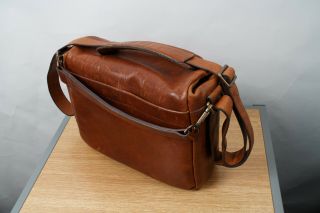 Ona Prince Street Messenger Camera Bag Antique Cognac Leather 4
