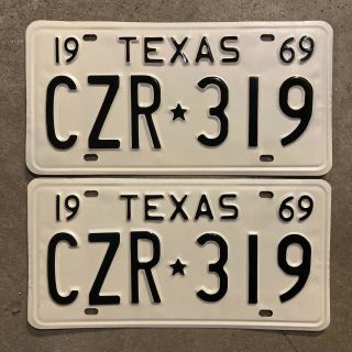 1969 Texas License Plate Pair Czr 319 Yom Dmv Clear Ford Chevy Dodge