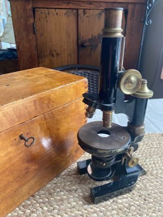Antique E.  Leitz Wetzlar Brass German Microscope W/ Box Joint Case W/ Key C1890
