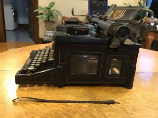 Antique Royal typewriter no 10 made 1916 serial X247520 3