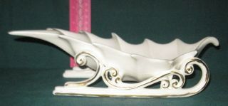 Vintage Atlantic Molds A - 369 Ceramic Holly Leaf Sleigh Bowl White And Gold