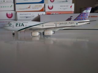 Phoenix Models Pia Pakistan International Boeing 747 - 300 1:400 Ap - Bfw Ph4pia206