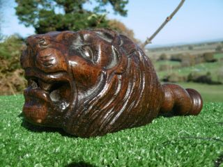 19thc Oak Carved Lion Head With Turned Spindle