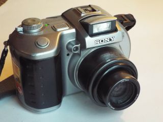 Sony Mavica Mvc - Cd400 4.  0mp Vintage Digital Camera - Black Silver