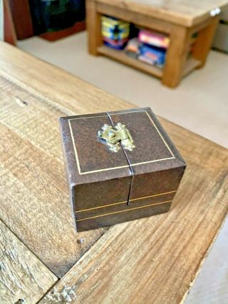 Wonderful Vintage Ring Box.  Vintage Jewelry Box.  Retro Jewellery Box
