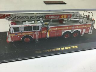 Code 3 Collectibles Ladder 49 Fire York Truck Yankees Seagrave Ds68