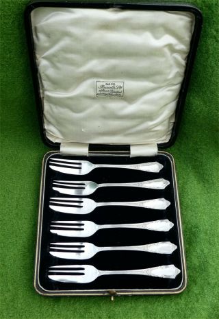 Cased Set Of 6 Weighty Solid Silver Cake / Pastry Forks - B 