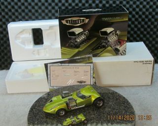 Hot Wheels Legends 1:24 & 1:64 Twin Mill Highly Detailed Legend Cast Boxed Set