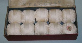 Vtg J & P Coats Mercerized Crochet Cotton Box Ten 250 Yard Balls White