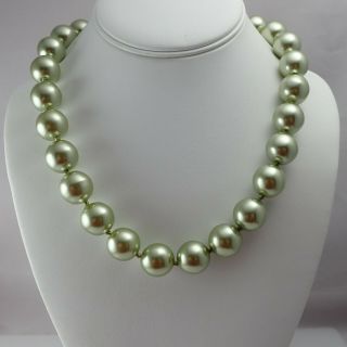 Vintage Joan Rivers 15mm Chartreuse Green Faux Pearl 22 " Adj Gold Tone Necklace