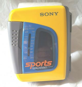 Vintage Sony Sports Walkman Fm Am Radio Cassette Player Wm - Fs101