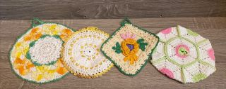 Vintage Set Of 4 Pastel Floral Handmade Crocheted Doilies Pot Holders