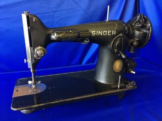 Antique Singer Sewing Machine Ak695943 1950 