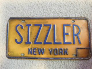 Expired Vintage York (sizzler) Vanity License Plate