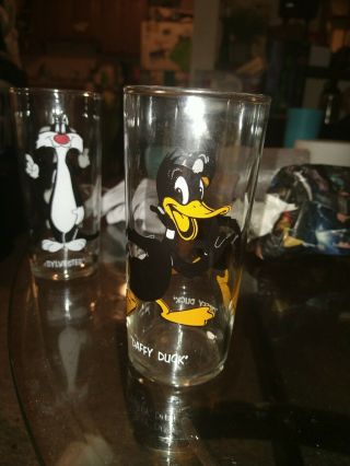 Vintage 1973 Pepsi Collector Series Looney Tunes Daffy Duck Drinking Glass