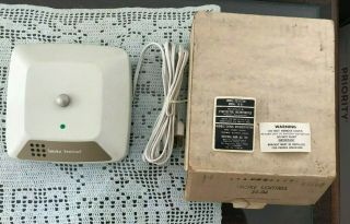 Vintage Pyrotector Fire Alarm Smoke Detector Model 30 - 04