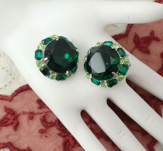 Vintage Large Emerald Green Crystal Rhinestone Silver Tone Cluster Clip Earrings