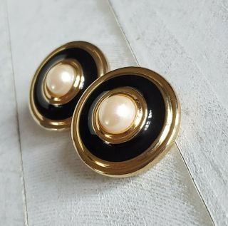 Vintage Bold 1980s 1990s Black & White Enamel Faux Pearl Gold Clip Earrings Vsco