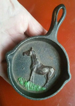 Vintage Cast Iron Mini Skillet Frying Pan Spoon Rest With Horse Design