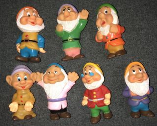 Walt Disney The Seven Dwarfs Set Of 7 Vintage Toys Approximately 5” Tall