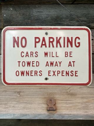 Rare Horizontal Vintage Embossed No Parking Towing Heavy Metal Sign 12  X 18