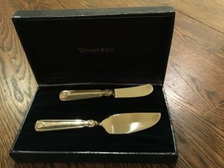 Tiffany Sterling Shell & Thread Cheese & Butter Serving Set - Nr