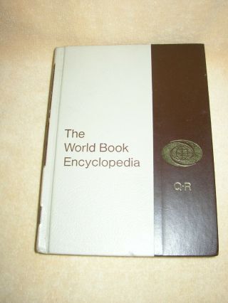 Vintage The World Book Encyclopedia Q - R 1973