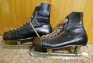 VINTAGE CCM Men ' s Hockey Skates Old Style Leather Size 11.  5 2