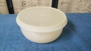 Vintage Tupperware 272 - 3 Sheer Mixing Storage Bowl Container With Lid 230 - 2