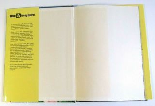 Vtg 80 ' s Walt Disney World EPCOT CENTER Picture Souvenir Hardcover Book Crescent 2
