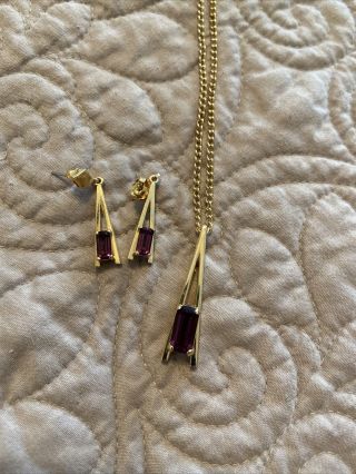 Vintage Avon Gold Tone Necklace Earring Set Purple Stone
