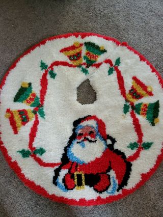 Vtg Completed Latch Hook Yarn Christmas Tree Skirt Red Santa Round 38 " Diam
