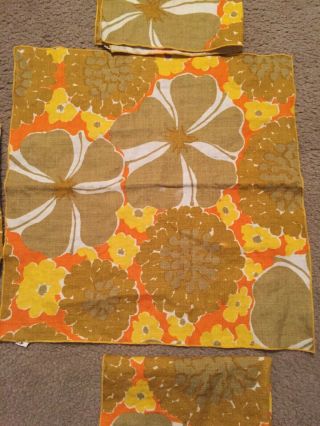 Vintage Set Of 4 Vera Neumann Cloth Napkins Retro Floral Pattern Orange Yellow