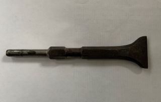 Vintage Black & Decker B&d Electronic Hammer Scaling Chisel Tool 1.  5 " X 9” 17314