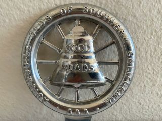 VINTAGE AAA SOUTHERN CALIFORNIA AUTOMOBILE CLUB CAR BADGE LICENSE PLATE TOPPER 2