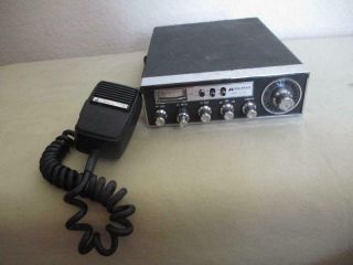 Vintage Midland Model 13 - 893 Cb Radio With Cobra Dynamike Plus Microphone