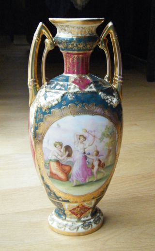 Antique 1900s Royal Vienna W/ Blue Beehive Vase W/ Classical Medallions