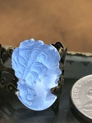 Vintage Frosted Crystal Glass Cameo Ring - 1950 