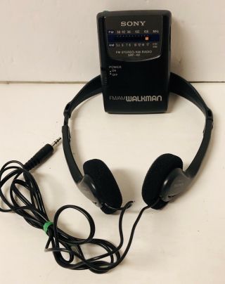 Sony Srf - 49 Fm Am Walkman Radio And Trh - 2 Stereo Headset Vintage