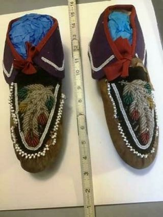 Antique Iroquois Beaded Moccasins,  Ca.  1890 To 1910