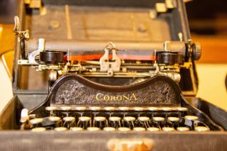 Circa 1915 Antique Corona Model 3 Folding Typewriter with Box 3