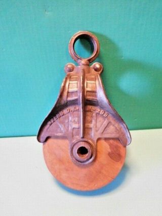 Vintage Myers O.  K.  H - 298 Cast Iron And Wooden Pulley Tool