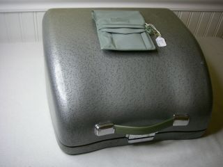 Vintage Olympia Deluxe Portable Typewriter Hard Shell Case Sm3 Case Only Hipster