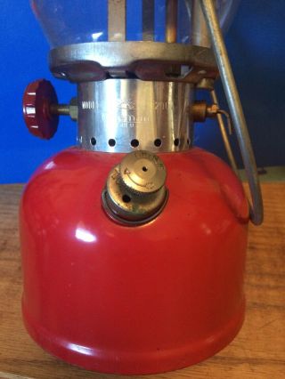 vintage - 10 - 1968 coleman lantern Model 200a red Single Mantle 3