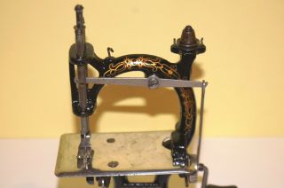 Antique FOLEY & WILLIAMS MIDGET Cast Iron Sewing Machine Great Graphics 2